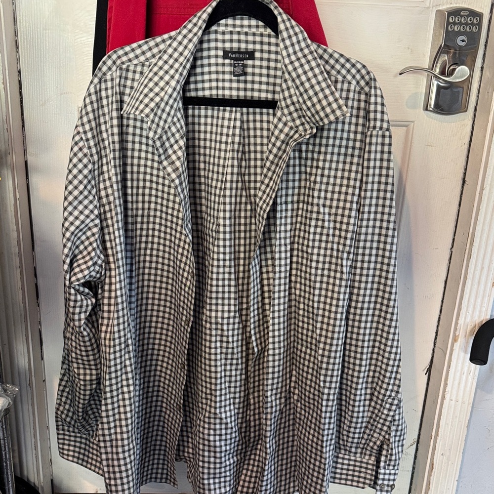 Tartine et Chocolat Men's Checkered Shirt Jacket
